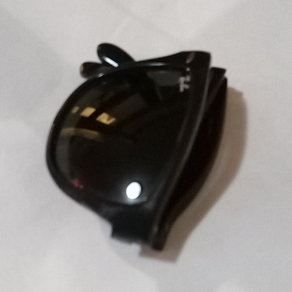 Folding wayfarer Ray-Ban sunglasses - Picture 3 of 3